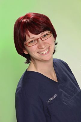 Frau Dr. Karin Naumann